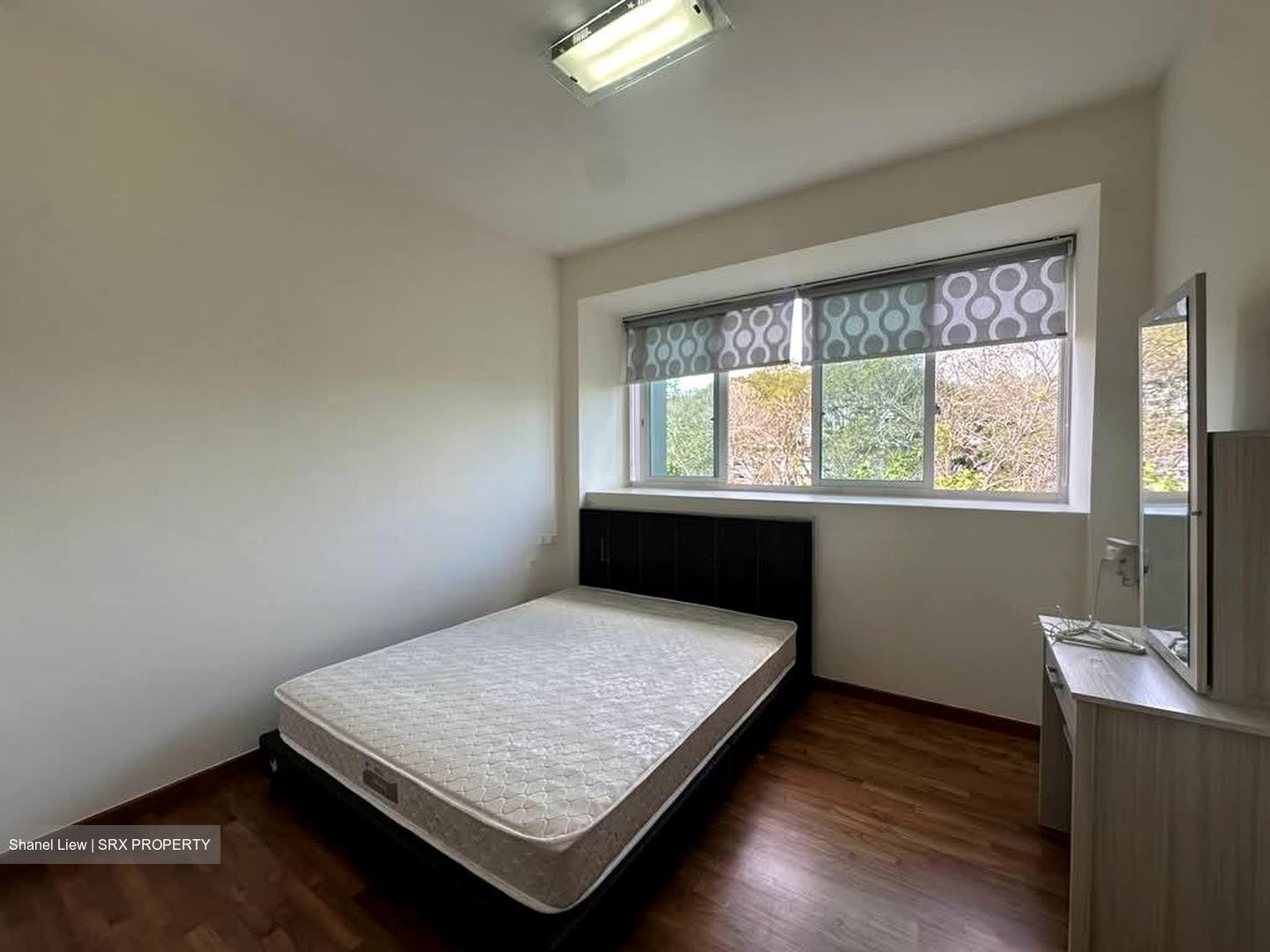 The Esparis (D18), Condominium #577093691